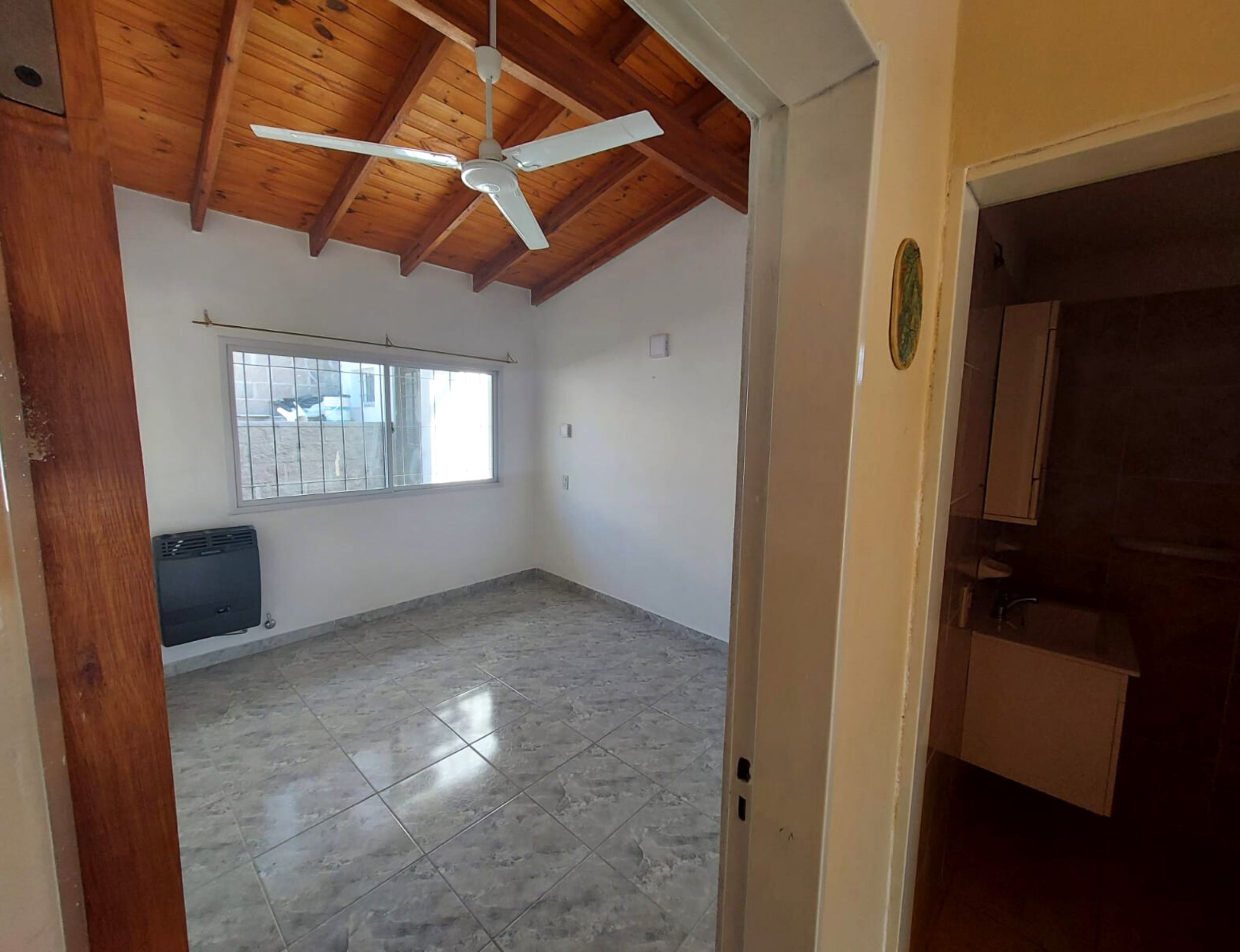 xr:d:DAENlLFZxZM:4451,j:33529364832,t:22082314