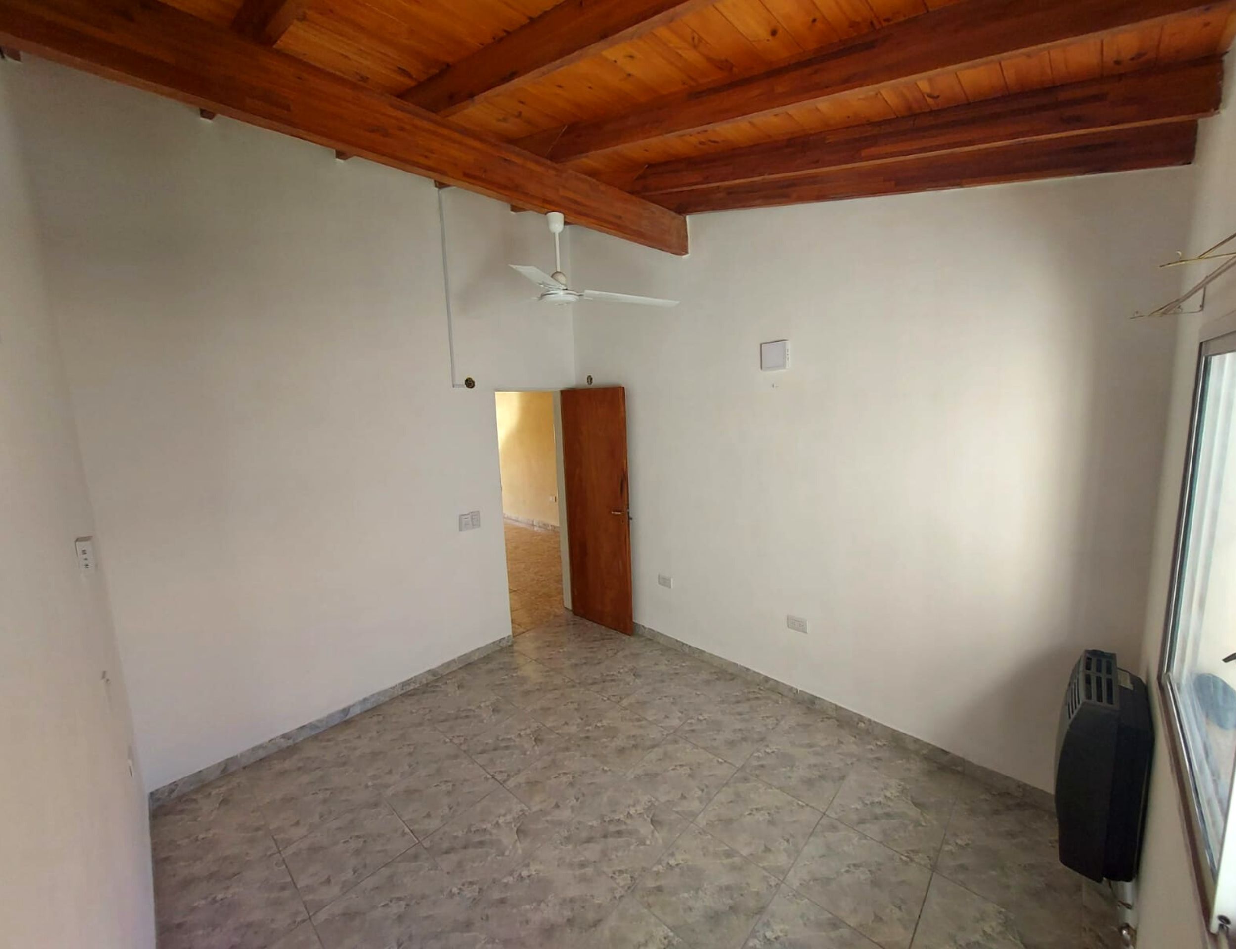 xr:d:DAENlLFZxZM:4451,j:33529364832,t:22082314